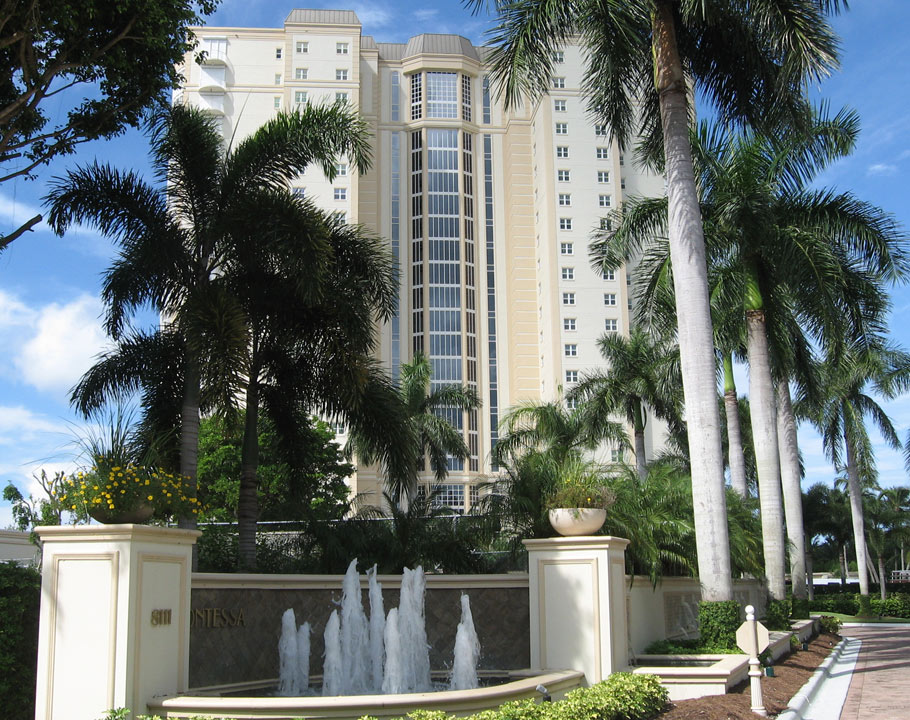 Luxury High-rise Building in Southwest Florida